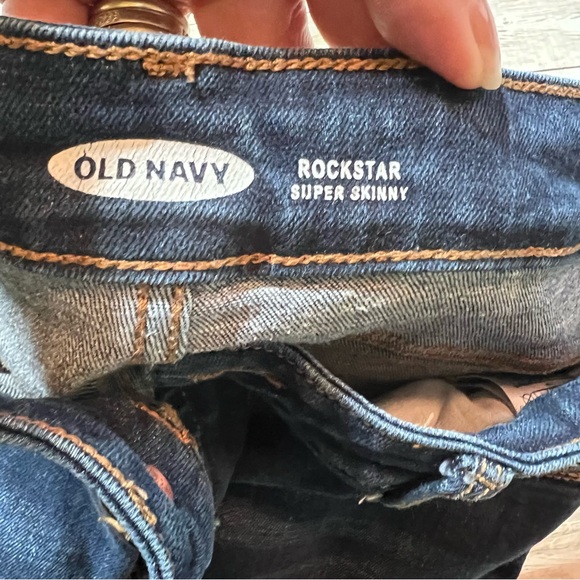 💚Old Navy Rockstar long jeans - Picture 3 of 6